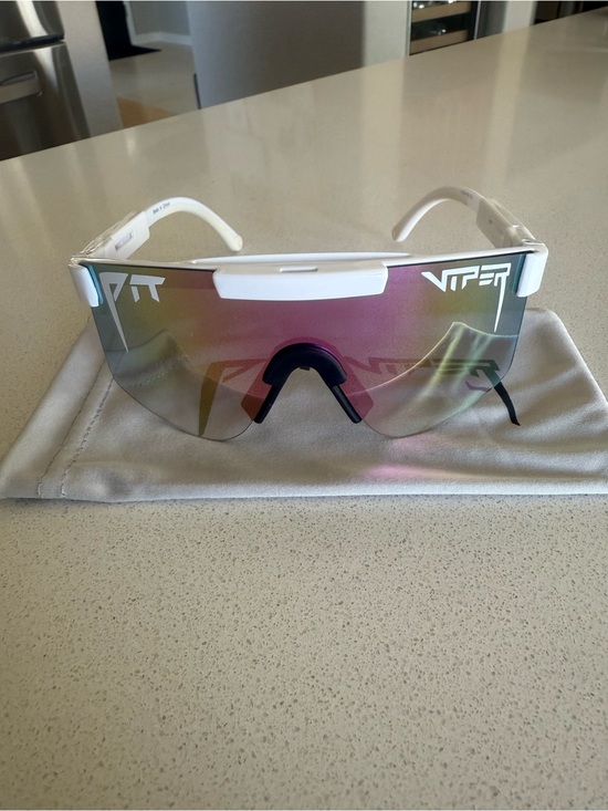 Pit Viper Other - Pit Viper The Miami Nights white shield mirror sunglasses COC41N3